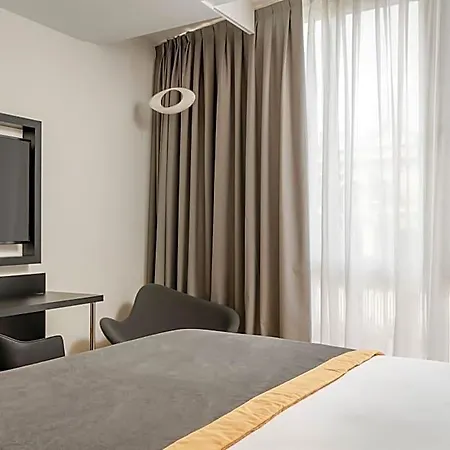 Dorma Plaza Catalunya 4*