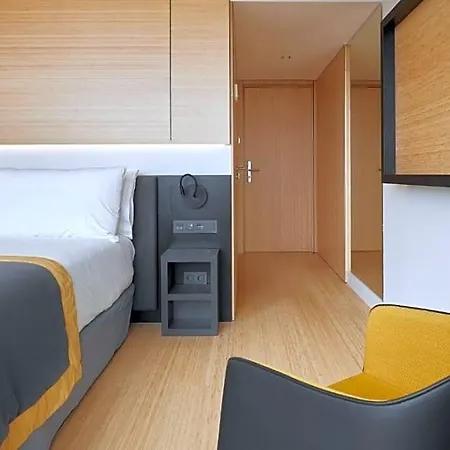 Dorma Plaza Catalunya Hotel 4*